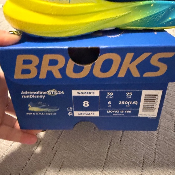 Brooks Adreneline GTS 24 RunDisney Size 8 - Picture 4 of 7